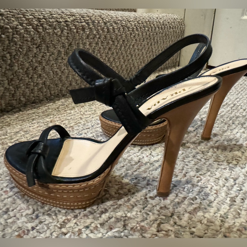 Gorgeous black platform Prada sandals, high heel, size 41